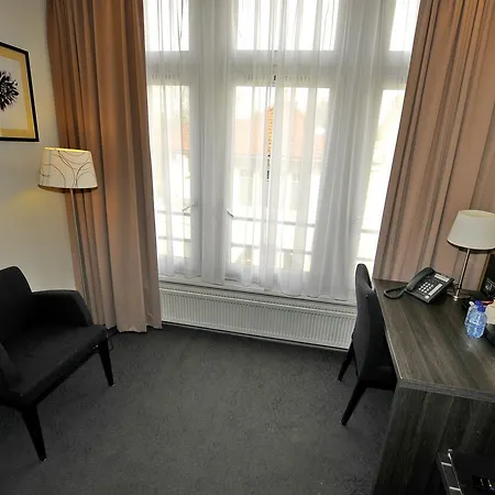 Parkview Hotel 3*