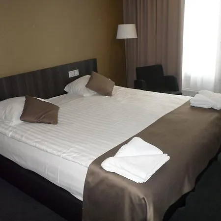 Park View Hotel 3*