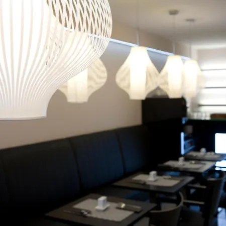 מלון Park View 3*